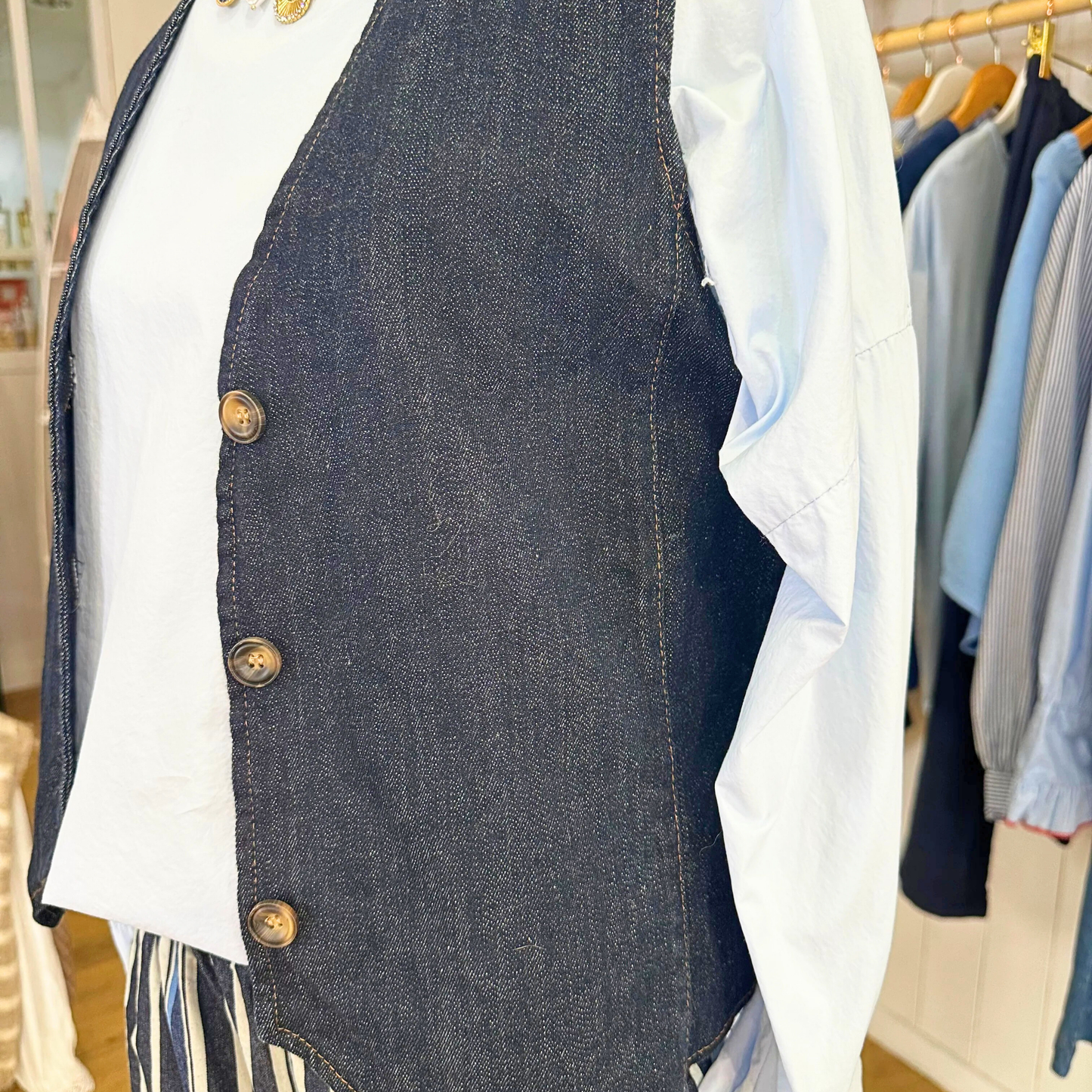 Gilet sans manches en jean col V Brut