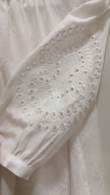 Chemise manche broderie ajourée col Blanc