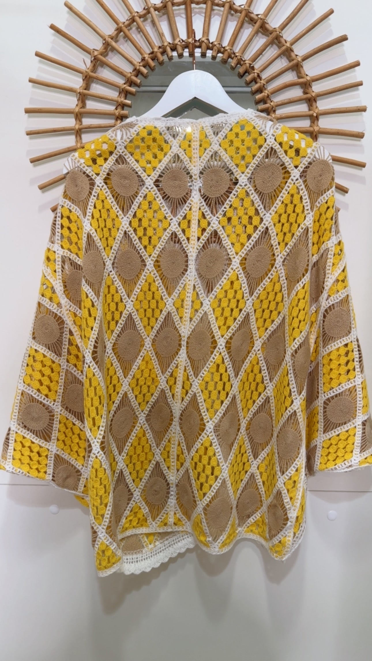 Gilet crochet camel blanc Jaune