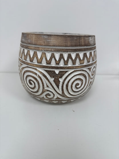 Pot décoratif sculpté en bois L