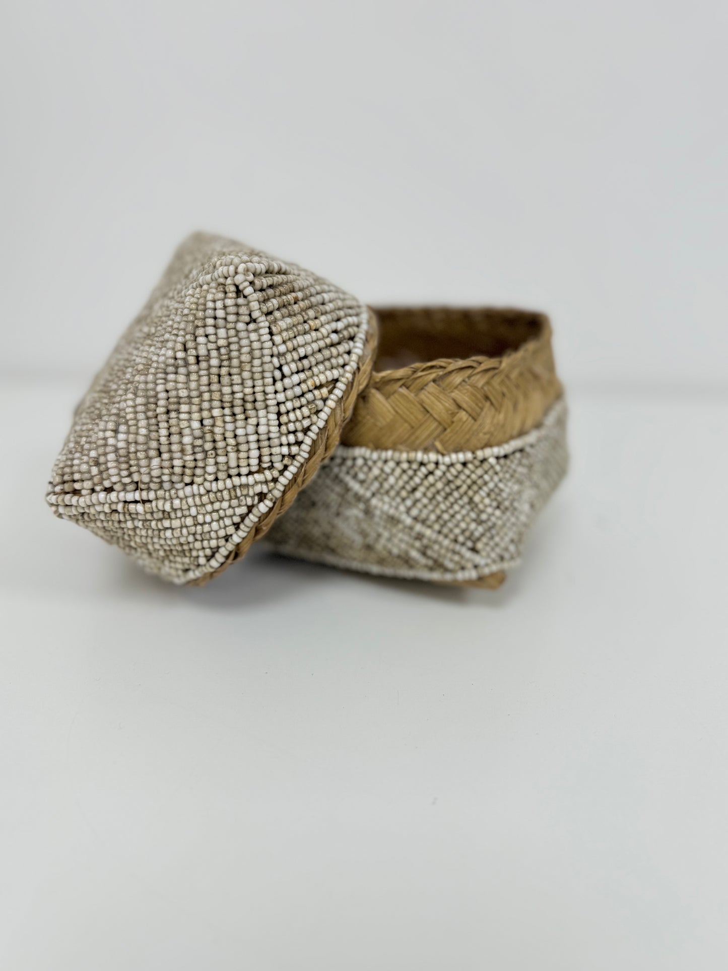 Boîte perlée beige Taille M