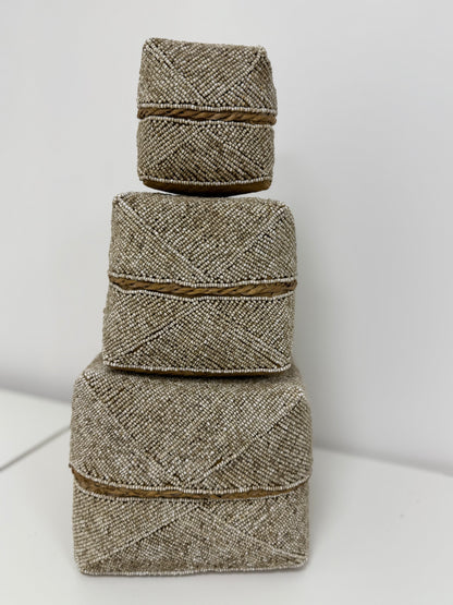 Boîte perlée beige Taille S