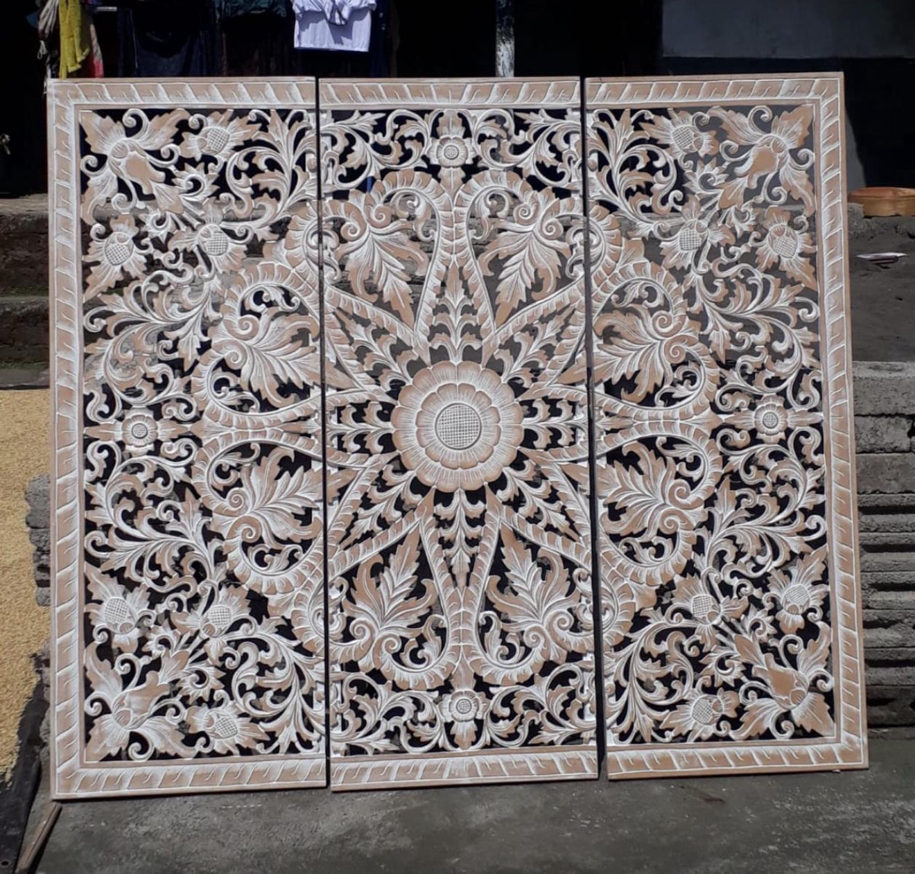 Mandala 120x120x1,8 cm finition natural wash