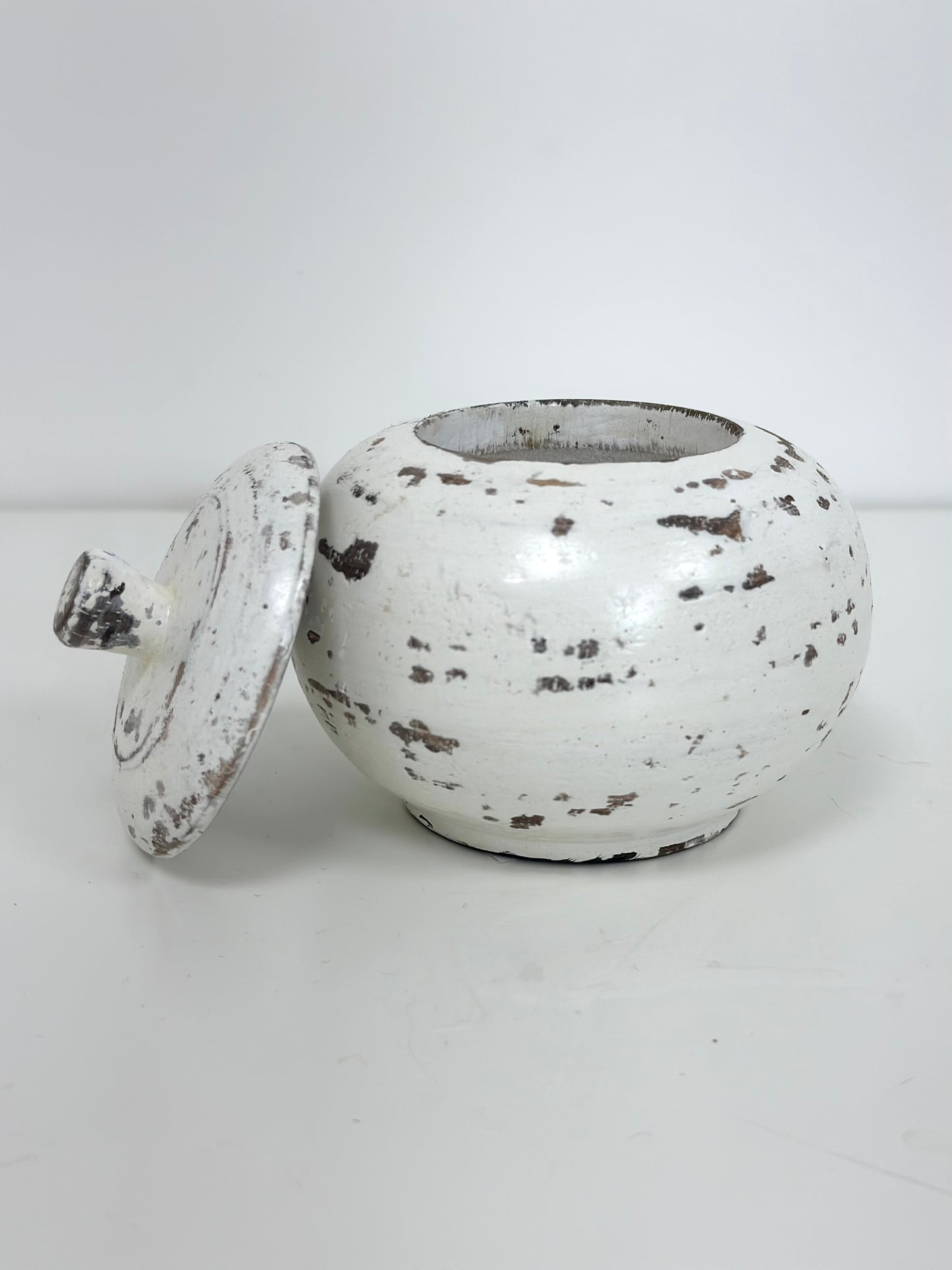 Pot décoratif en bois patiné – Moyen modèle