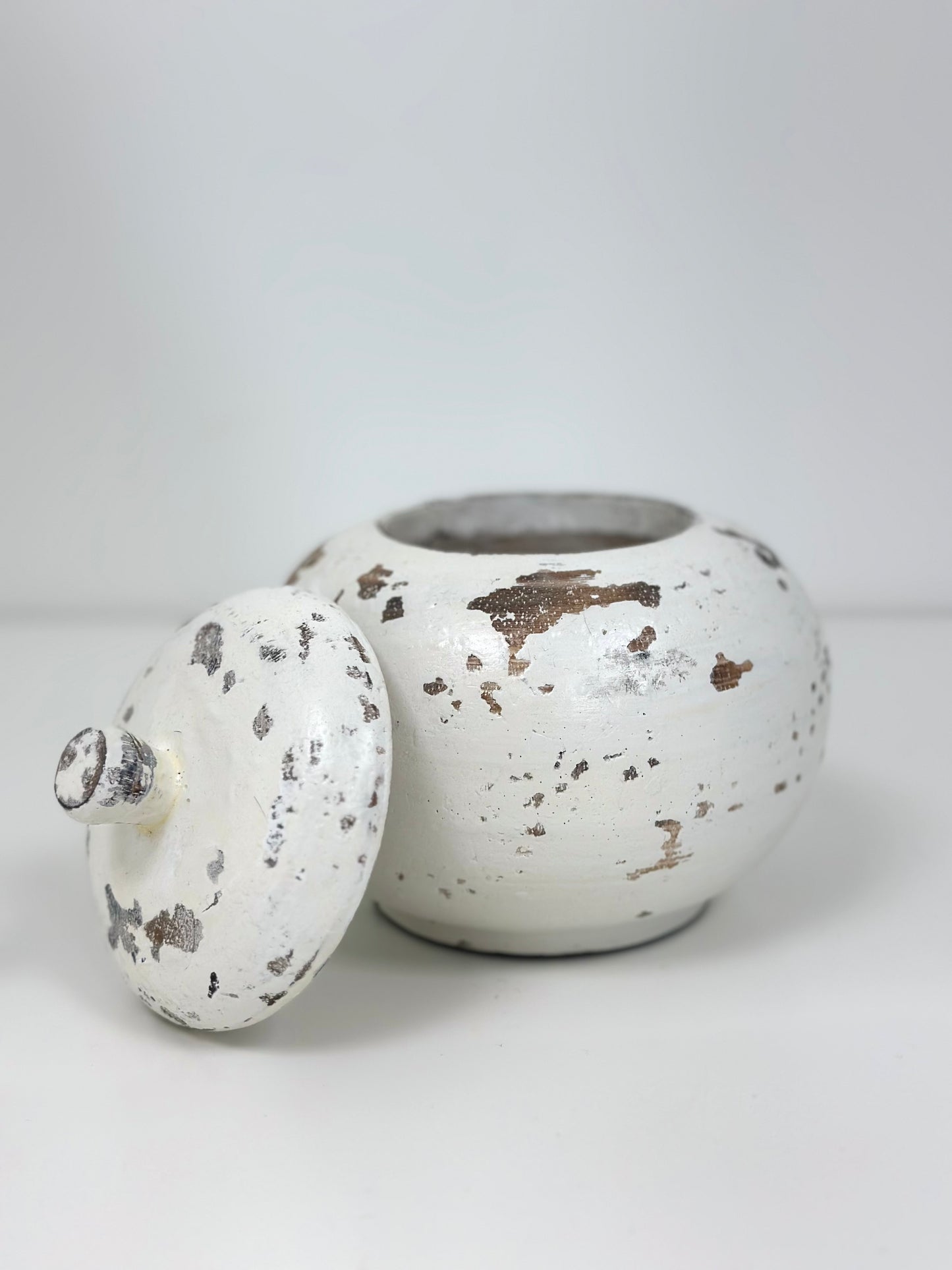 Pot décoratif en bois patiné – Grand Modèle