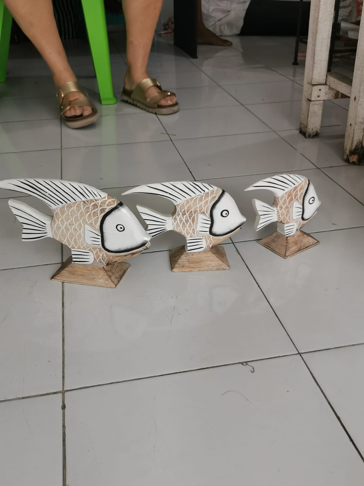 Poisson sur socle bois & blanc L
