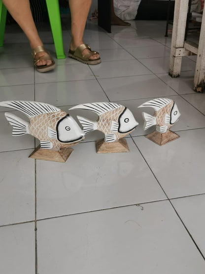 Poisson sur socle bois & blanc L