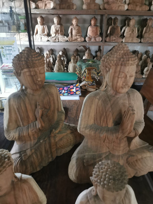 Bouddha bois position prière 30 cm