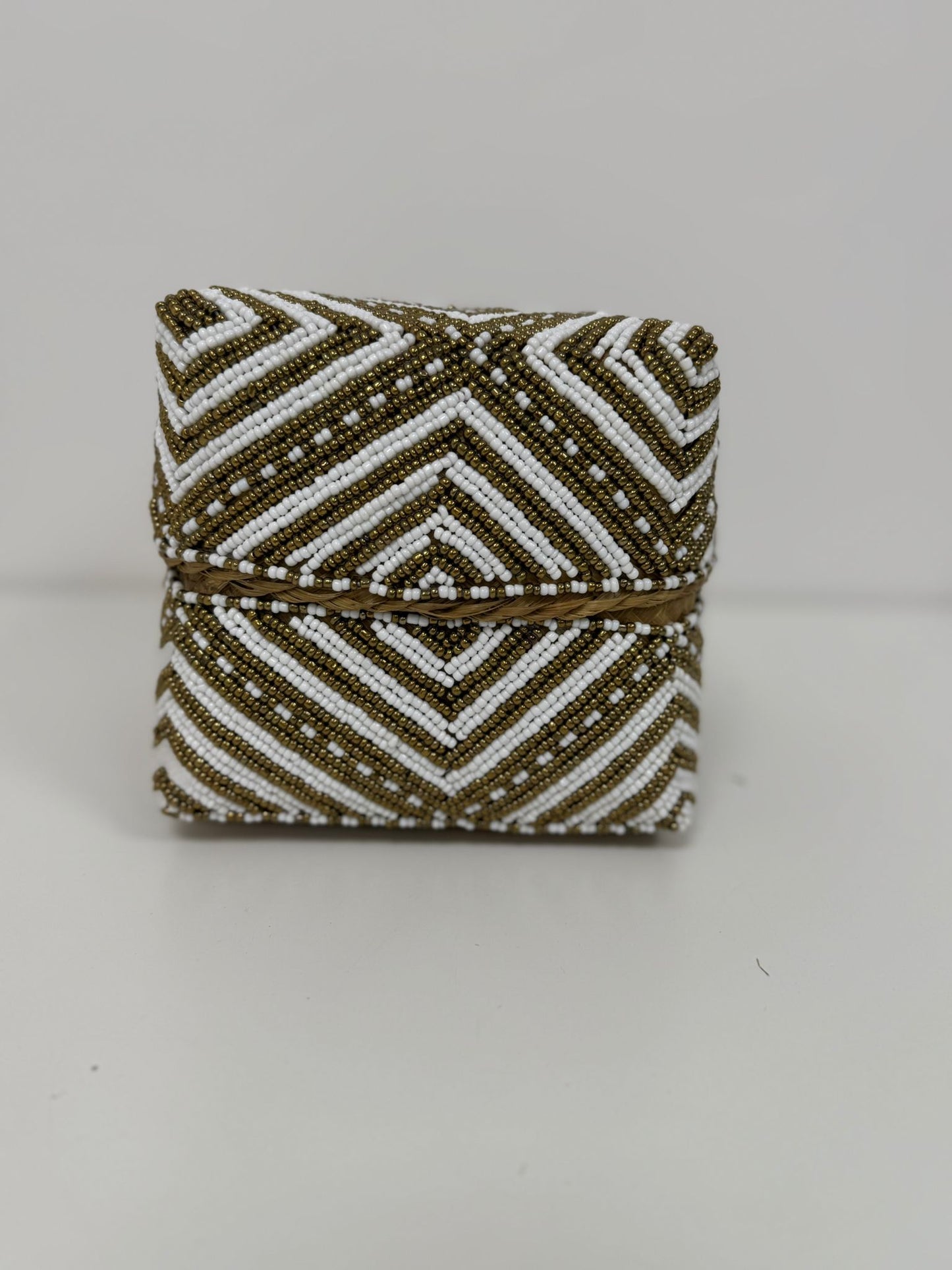 Boîte perlée à compléter 3 25×25 cm M