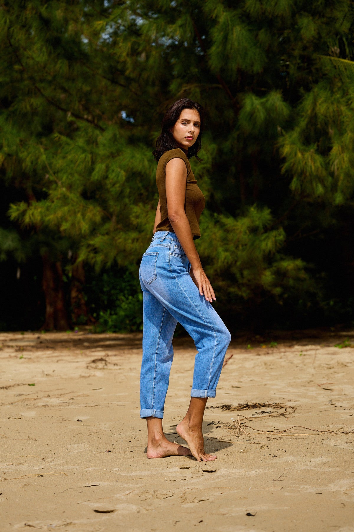 Jean mom taille haute coupe mom ourlet a revers stretch Bleu clair