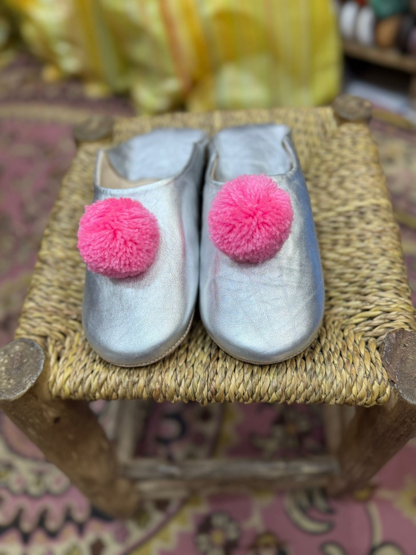 Babouche Argenté pompon Rose